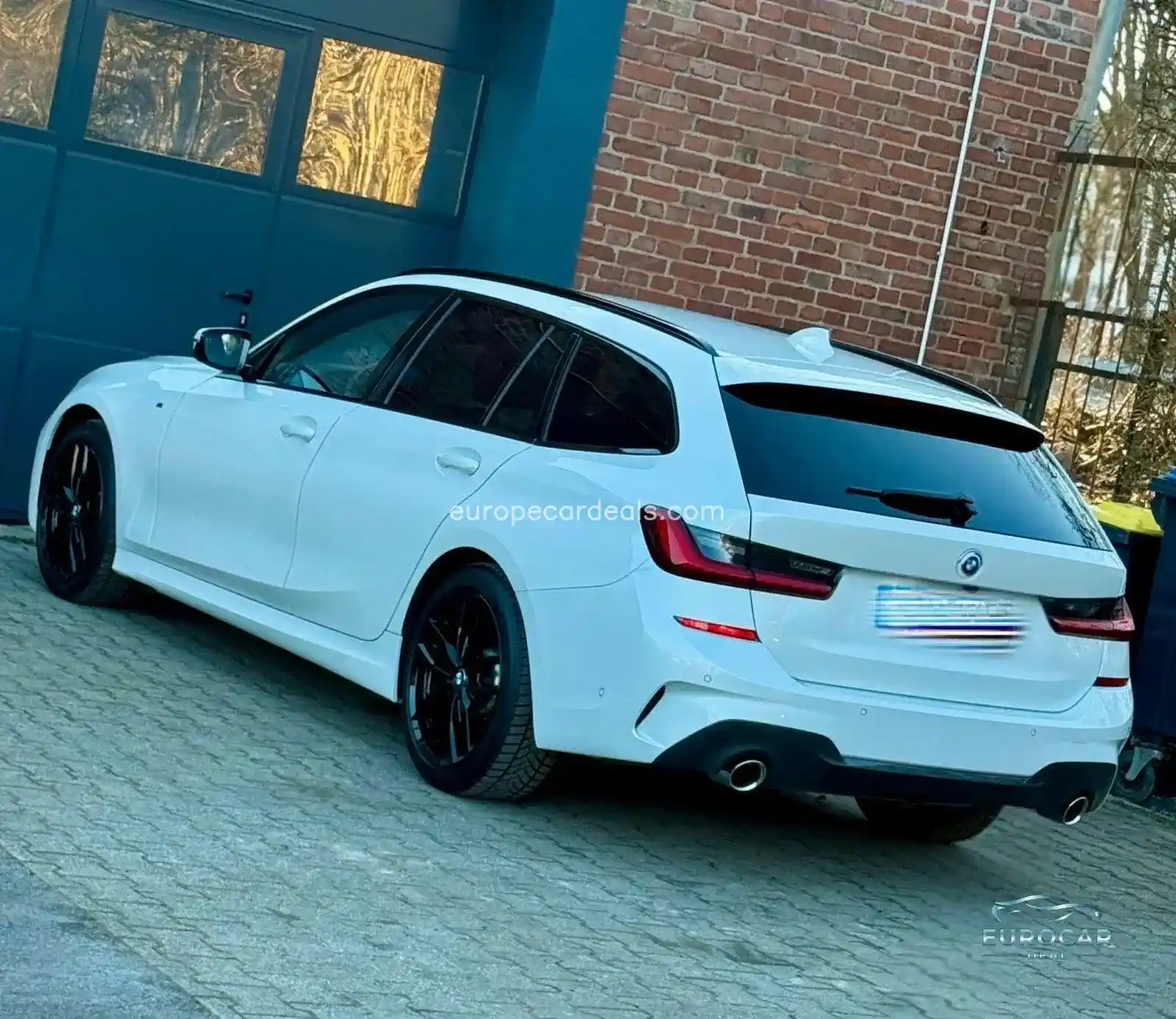 BMW 330