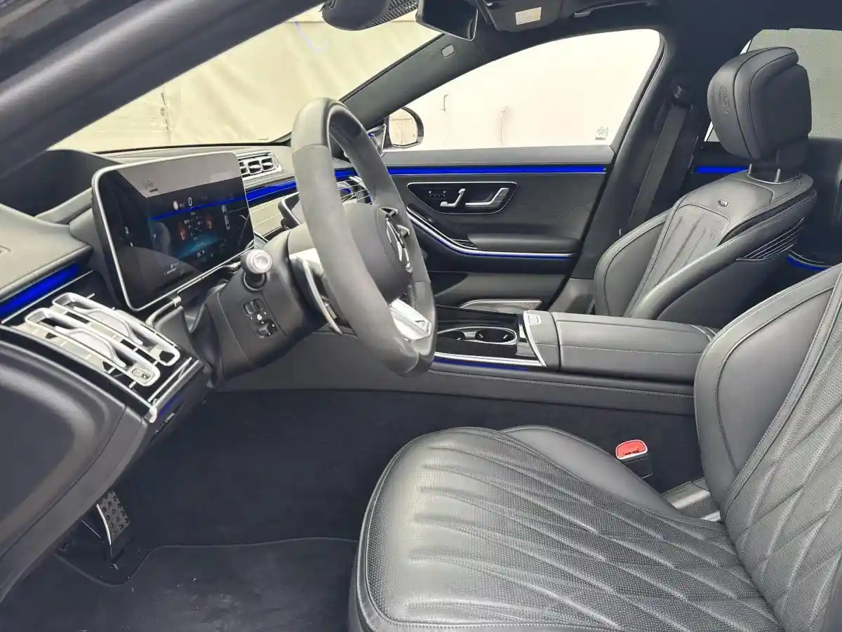 Mercedes-Benz S 63 AMG