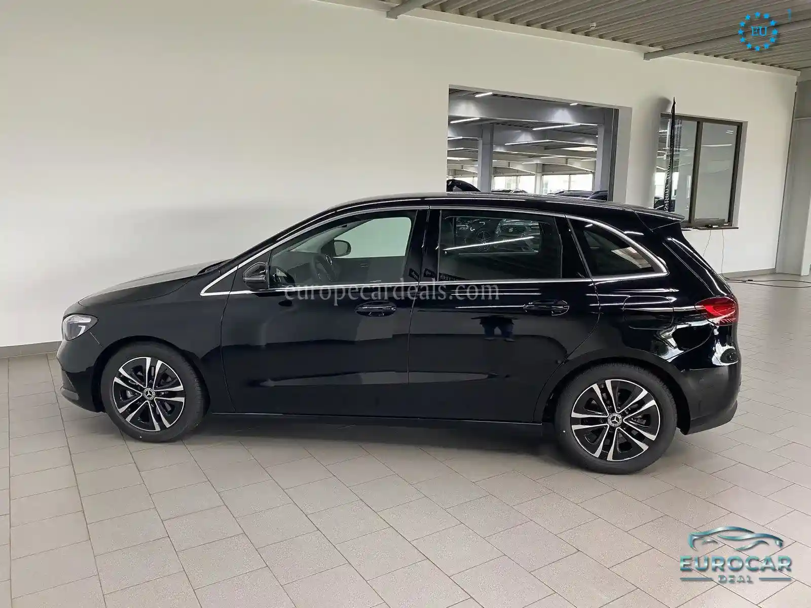 Mercedes-Benz B 180
