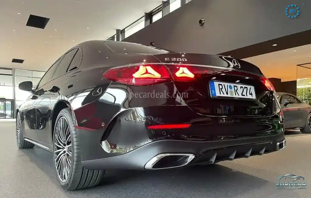 Mercedes-Benz E 200