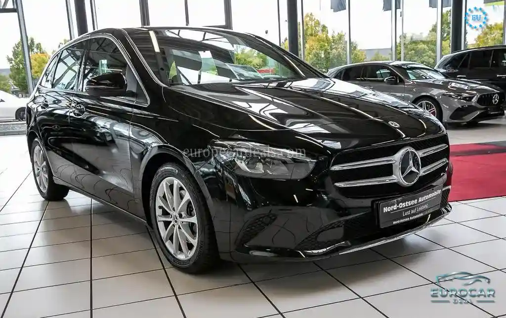 Mercedes-Benz B 200