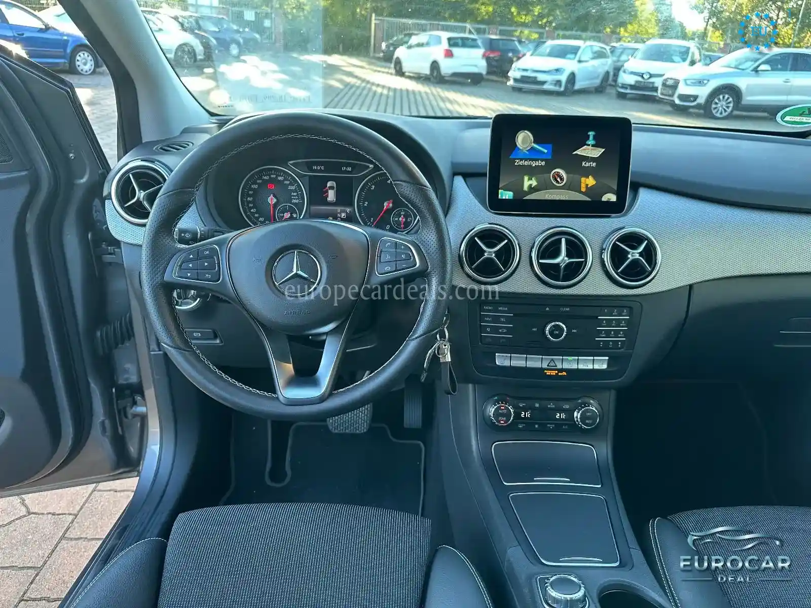 Mercedes-Benz B 200