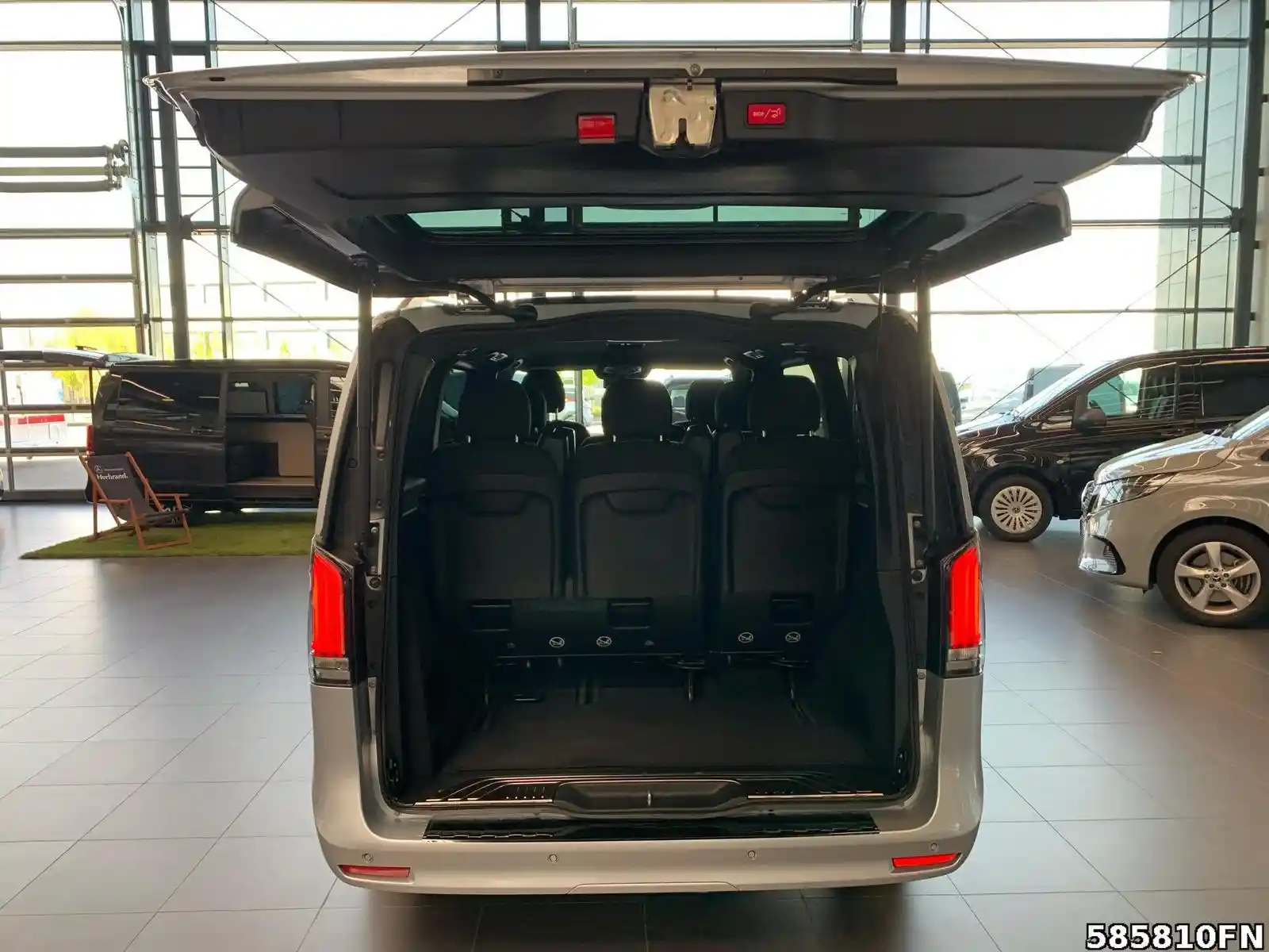 Mercedes-Benz V 300