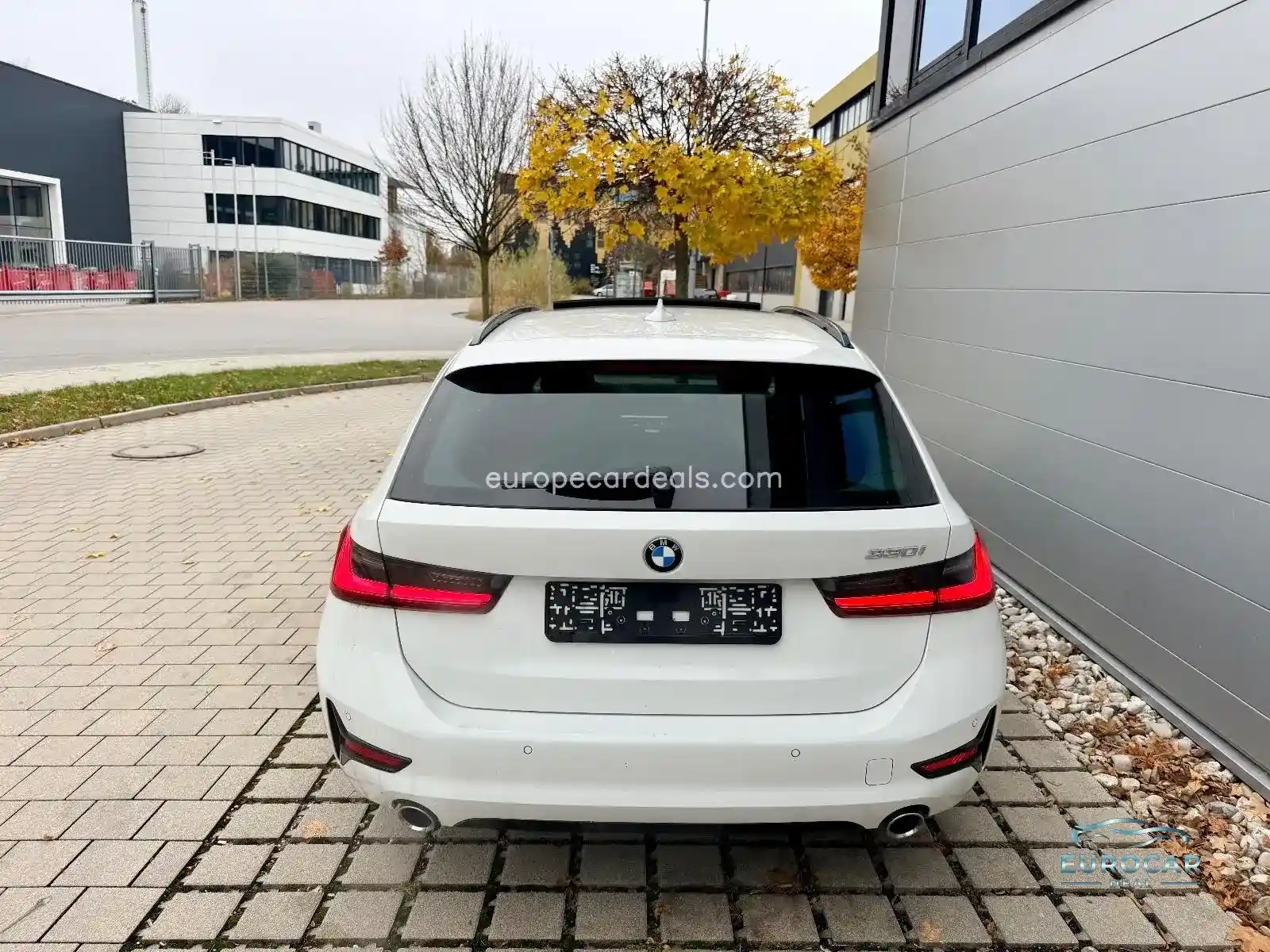 BMW 330
