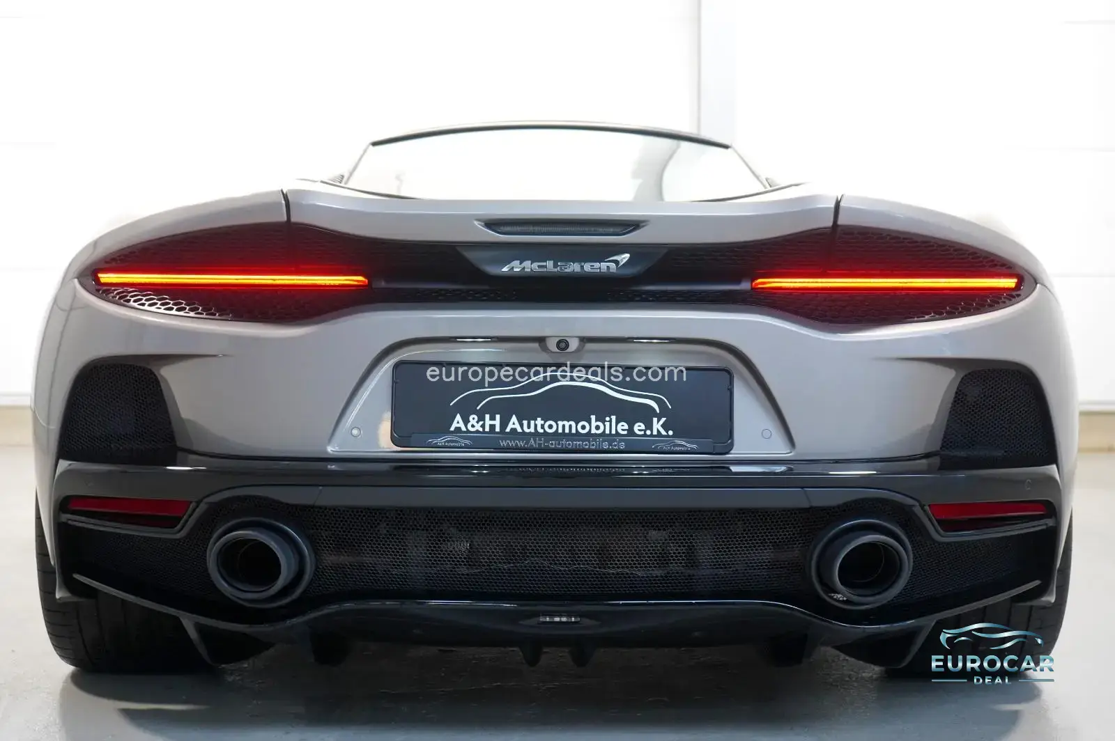 McLaren GT
