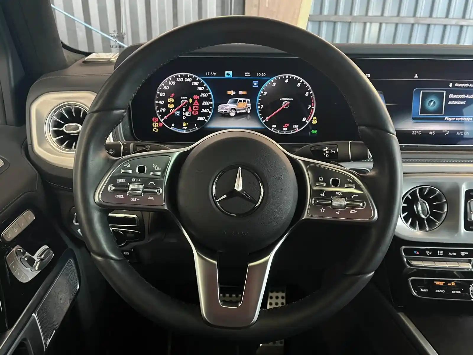 Mercedes-Benz G 500