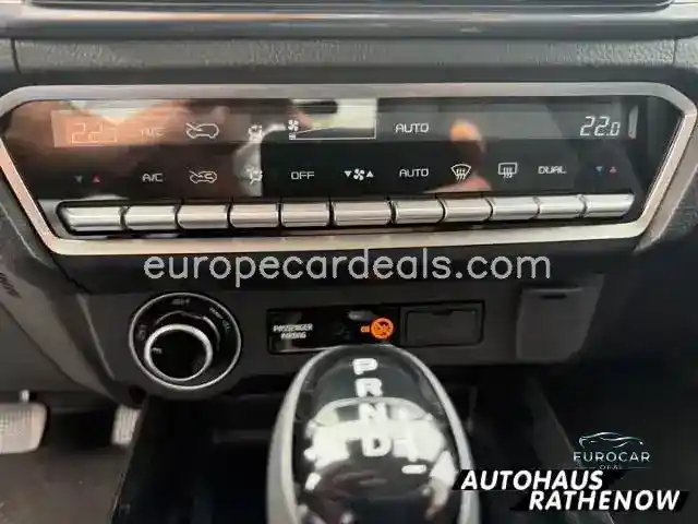 Double Cab 4WD LSE Allrad Leder LED Mehrzo