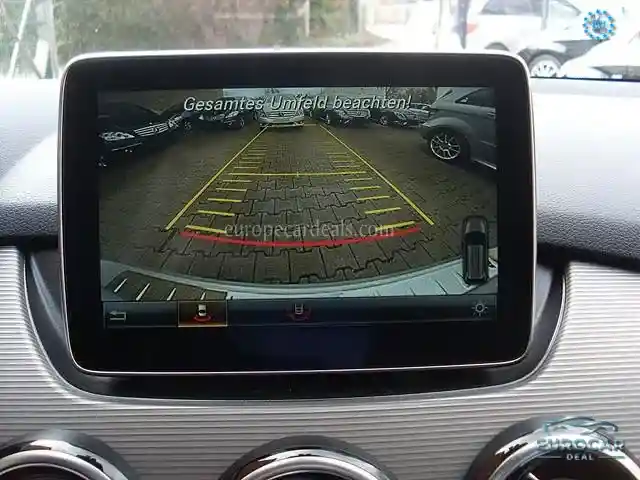 Mercedes-Benz B 220
