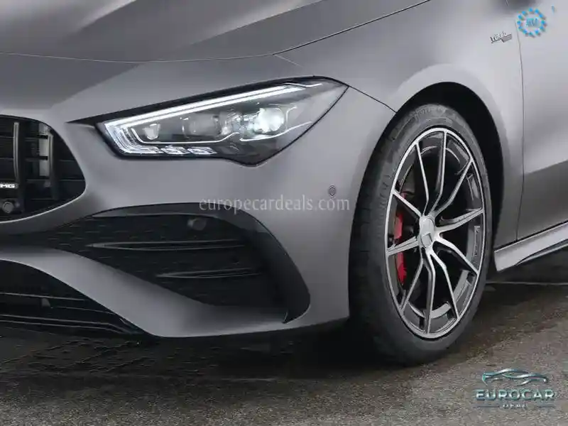 Mercedes-Benz CLA 35 AMG