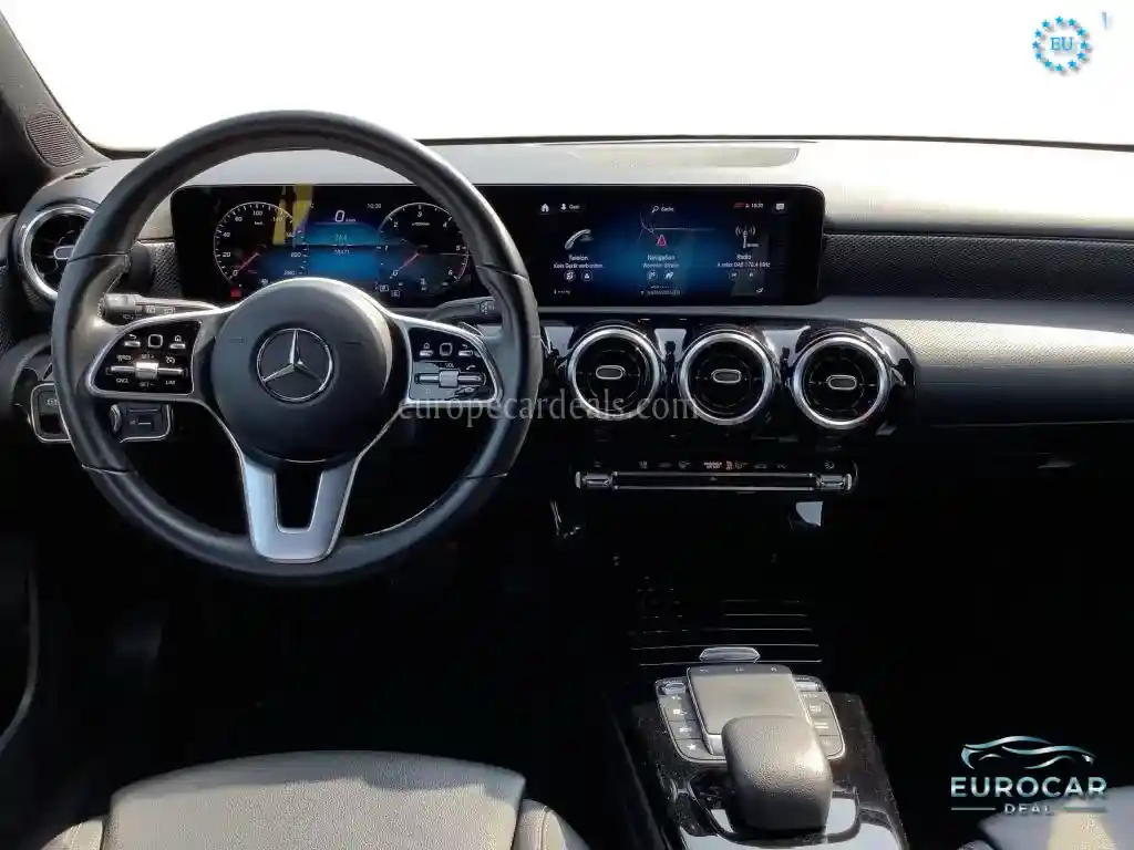 Mercedes-Benz A 220