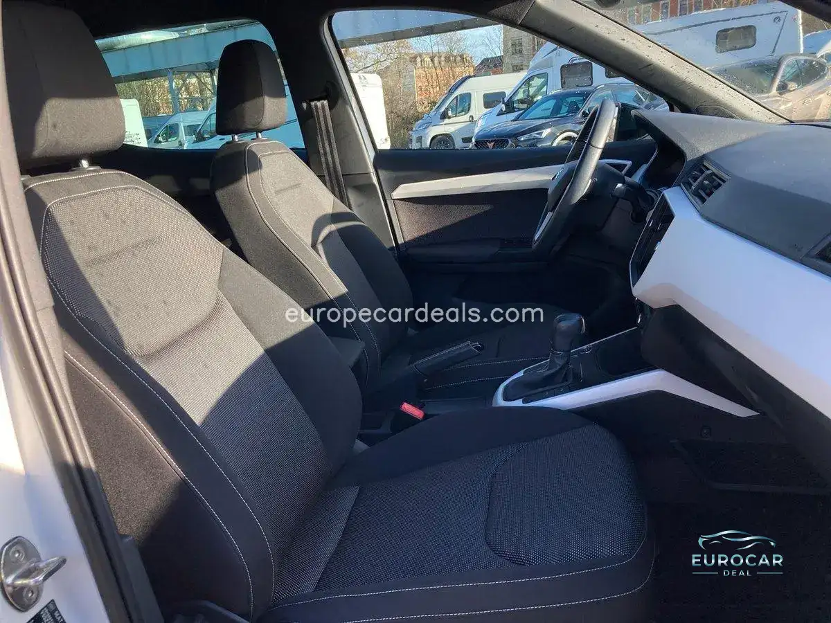 Seat Arona