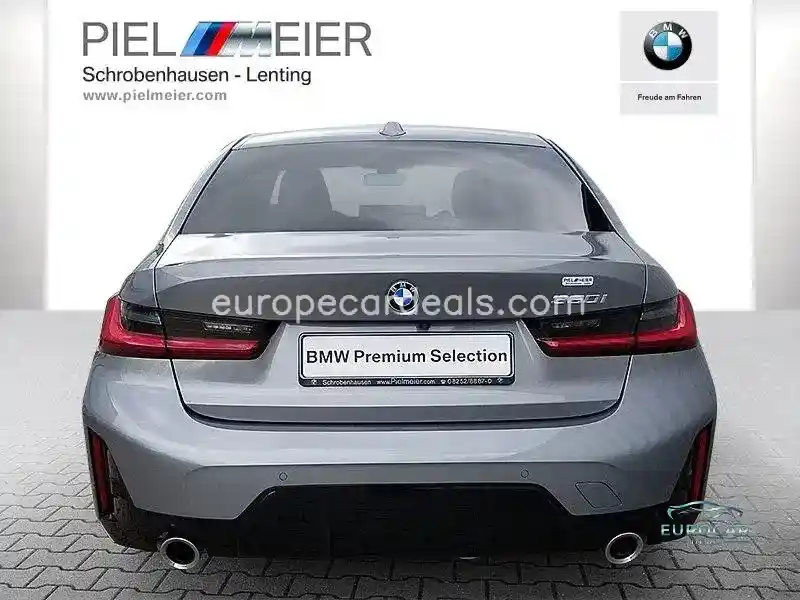 BMW 330