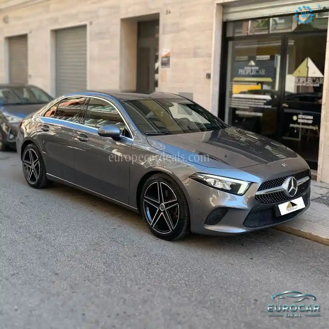 Mercedes-Benz A 200