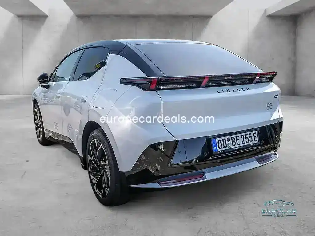 Lynk&Co 02