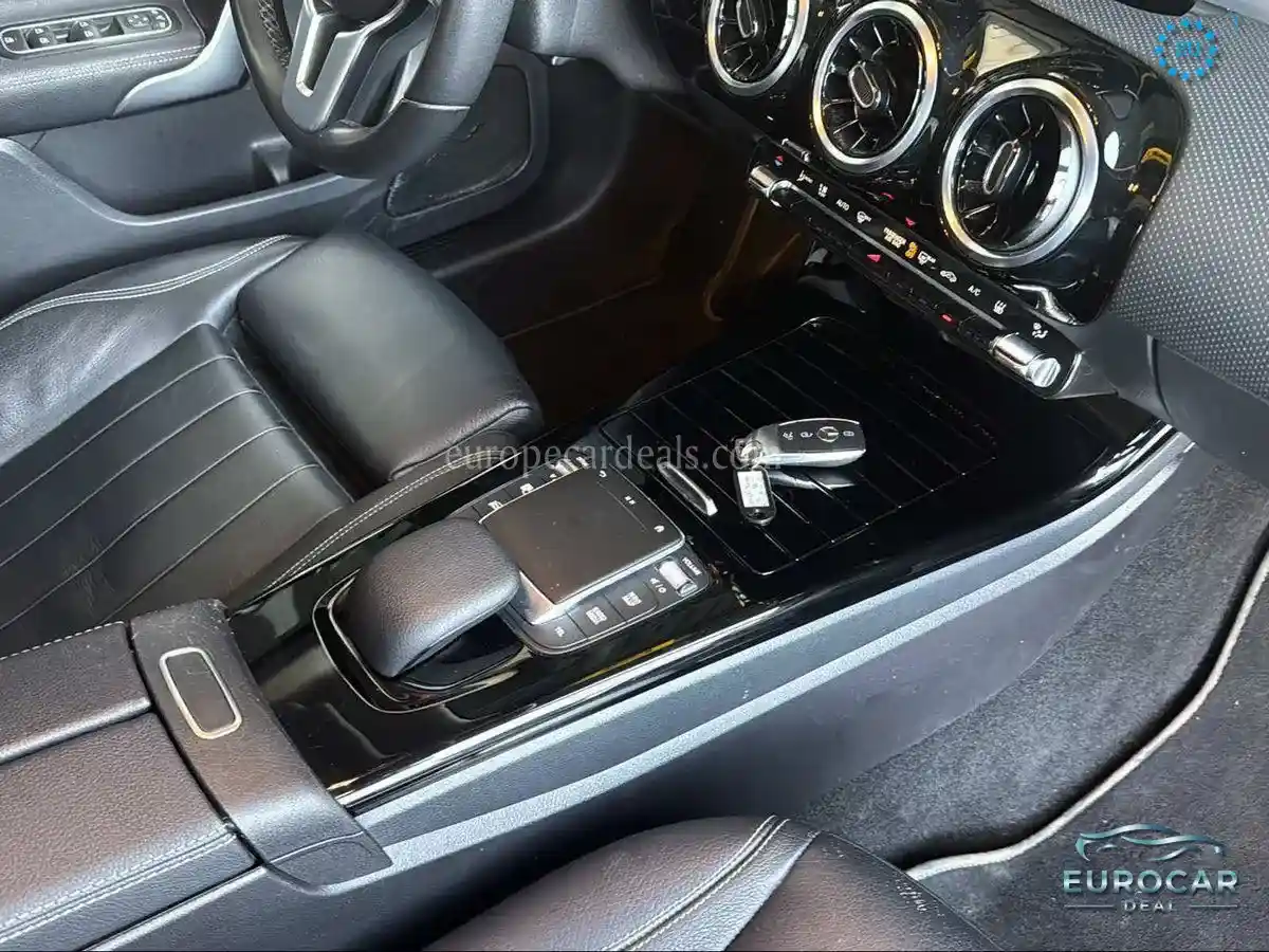 Mercedes-Benz A 250
