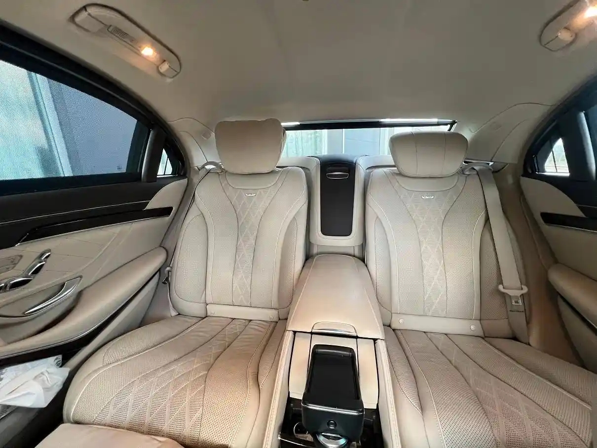 Mercedes-Benz S 600