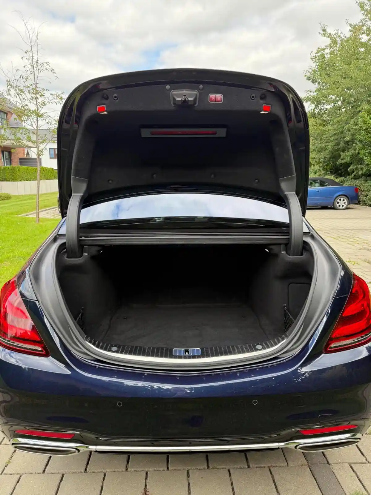 Mercedes-Benz S 560