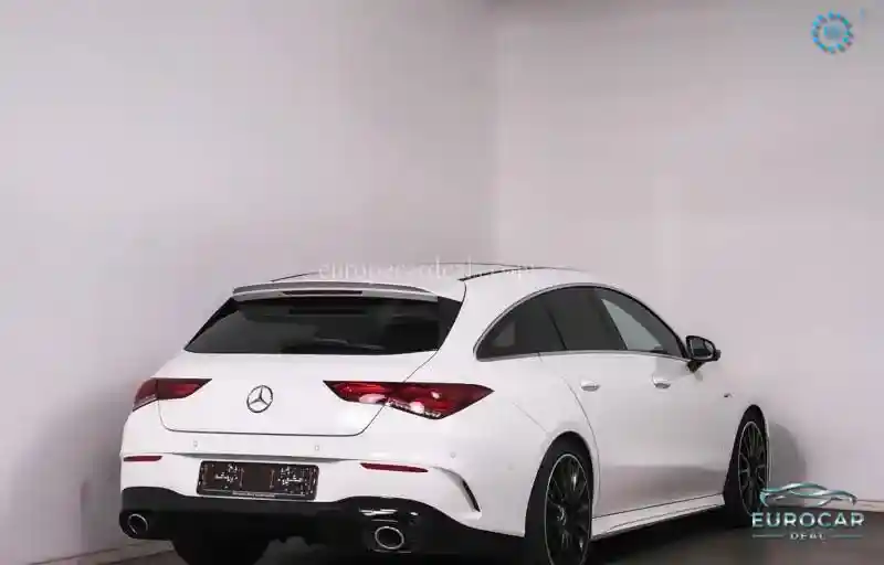 Mercedes-Benz CLA 35 AMG Shooting Brake