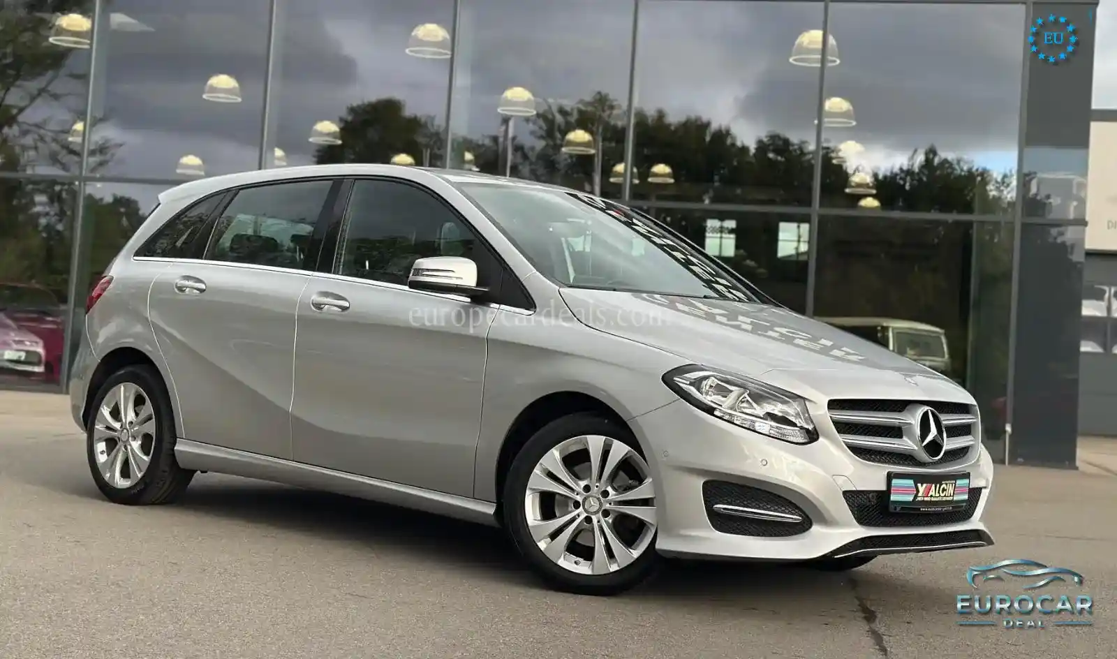 Mercedes-Benz B 180