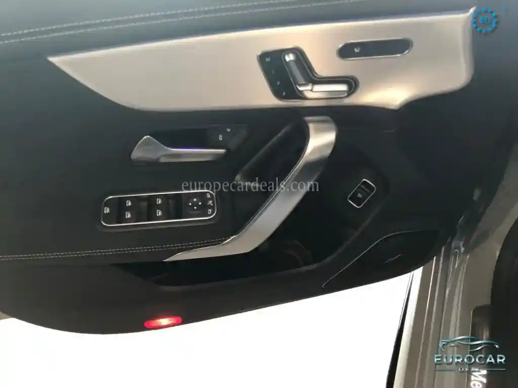 Mercedes-Benz CLA 220