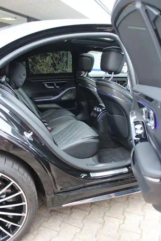 Mercedes-Benz S 500