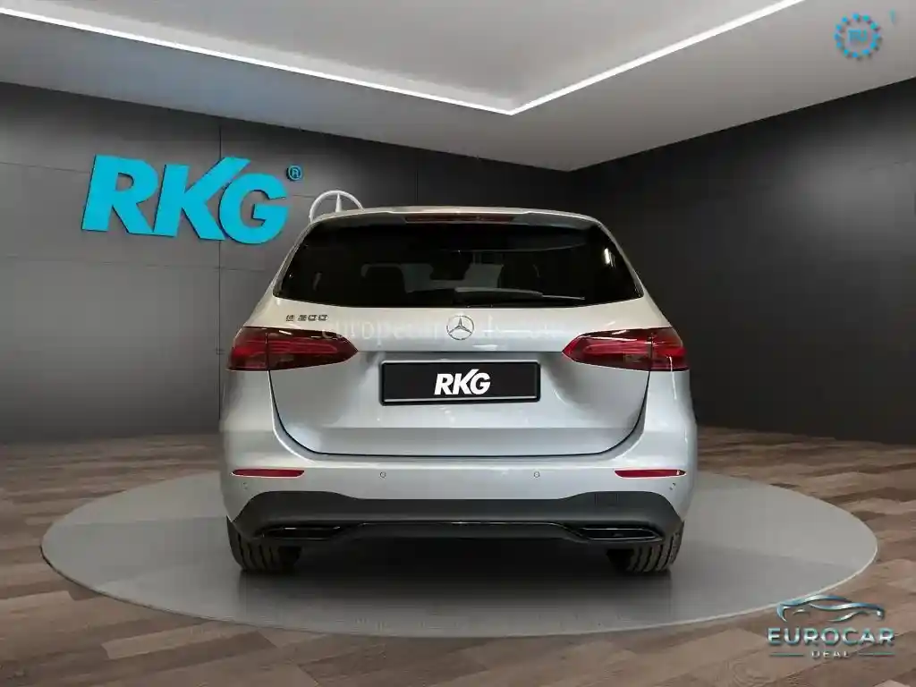 Mercedes-Benz B 200