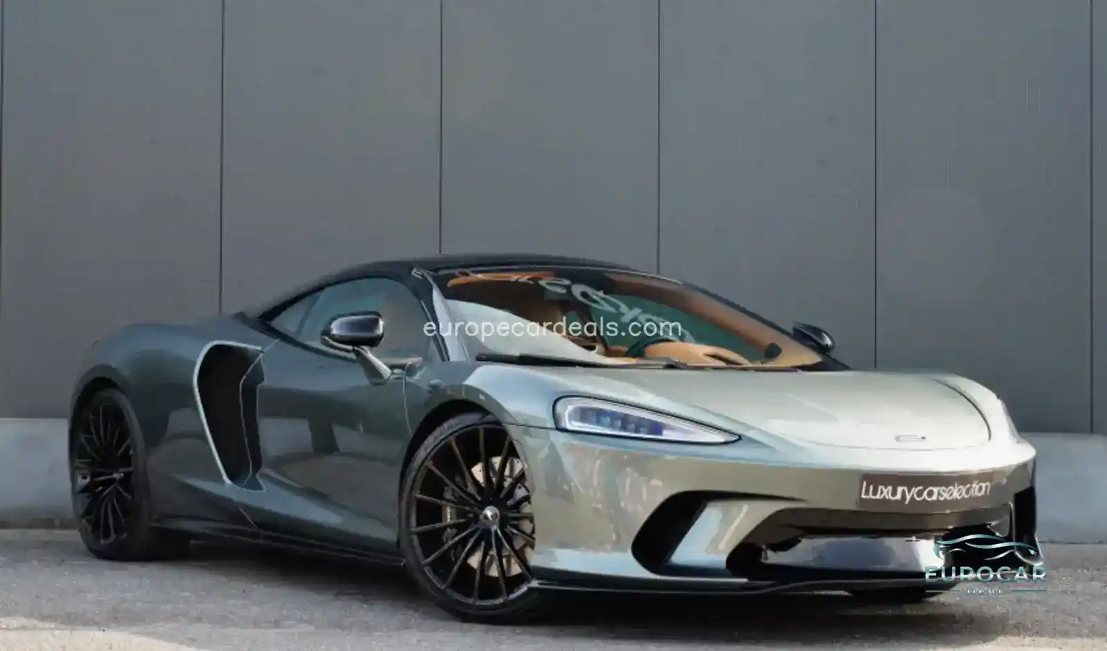 McLaren GT