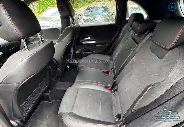 Mercedes-Benz B 220