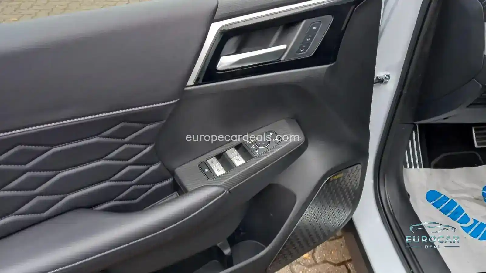 Mitsubishi Plug-in Hybrid Outlander