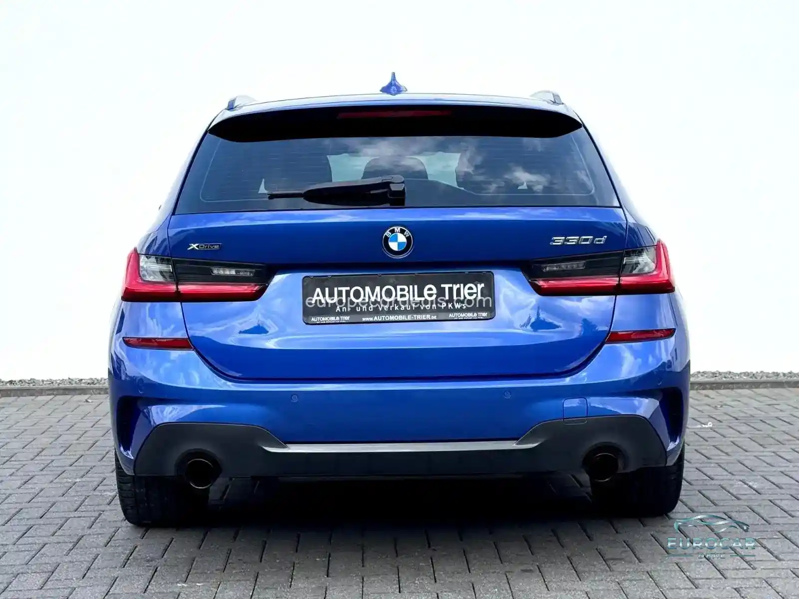 BMW 330