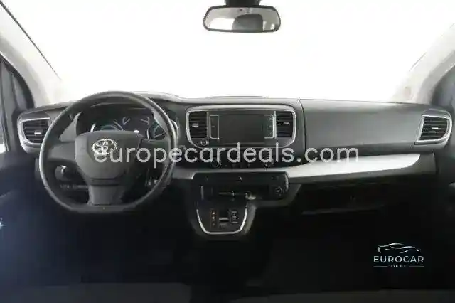 Toyota Proace (Verso)