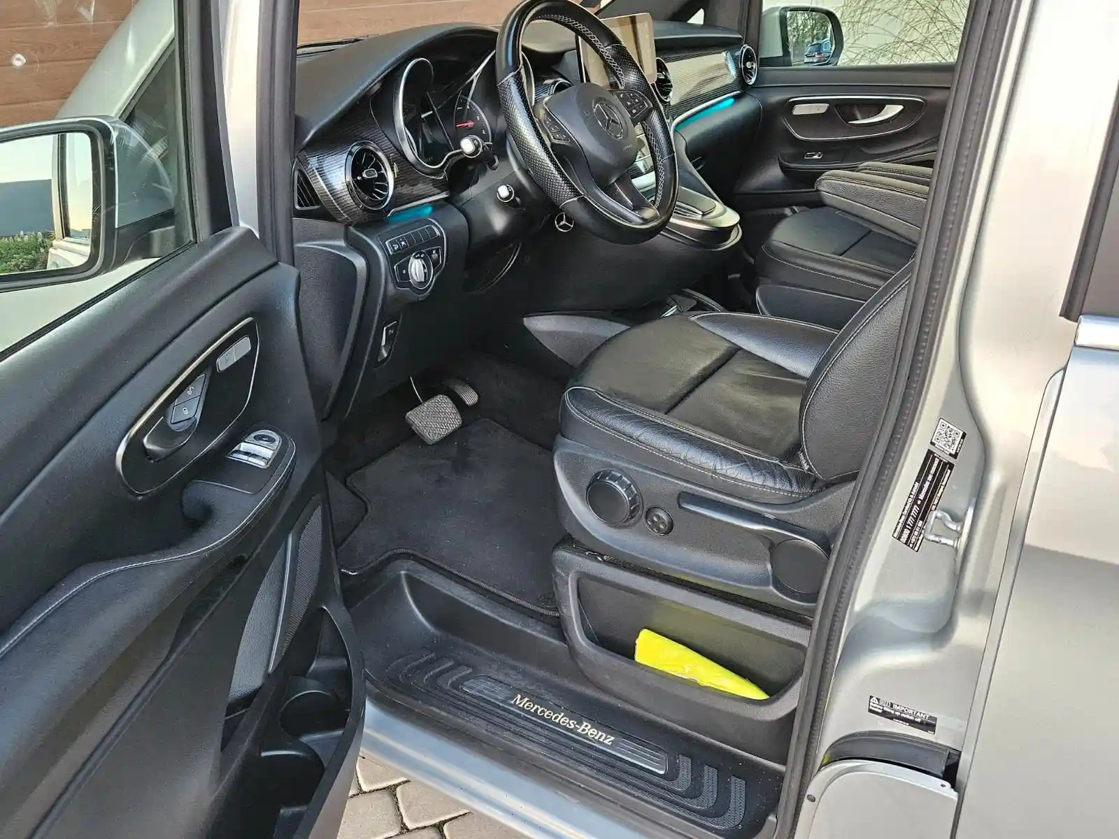 Mercedes-Benz V 200