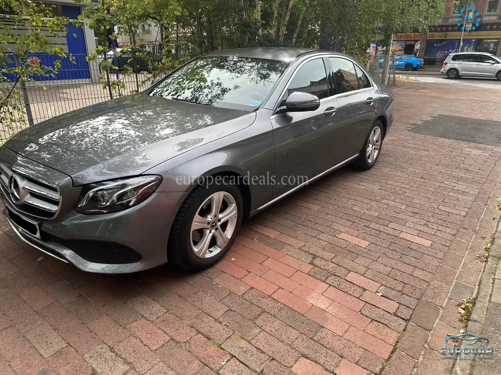 Mercedes-Benz E 200