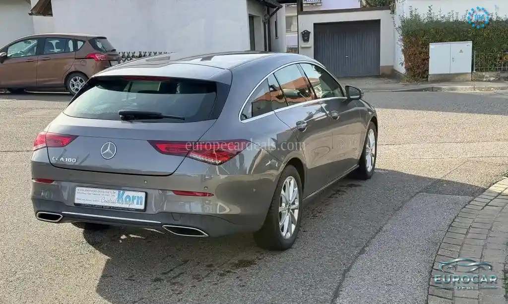 Mercedes-Benz CLA 180 Shooting Brake