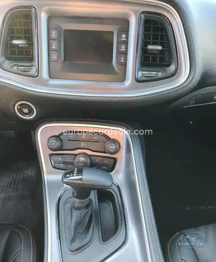 Dodge Challenger