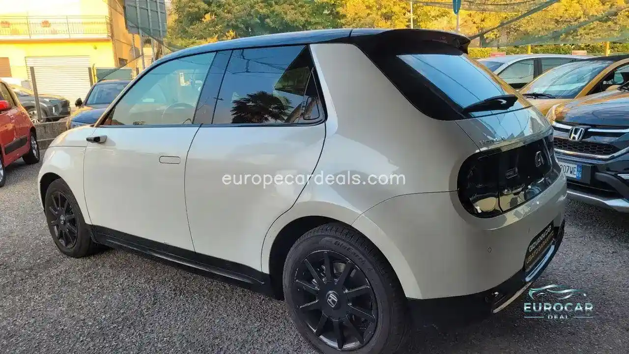 Honda e