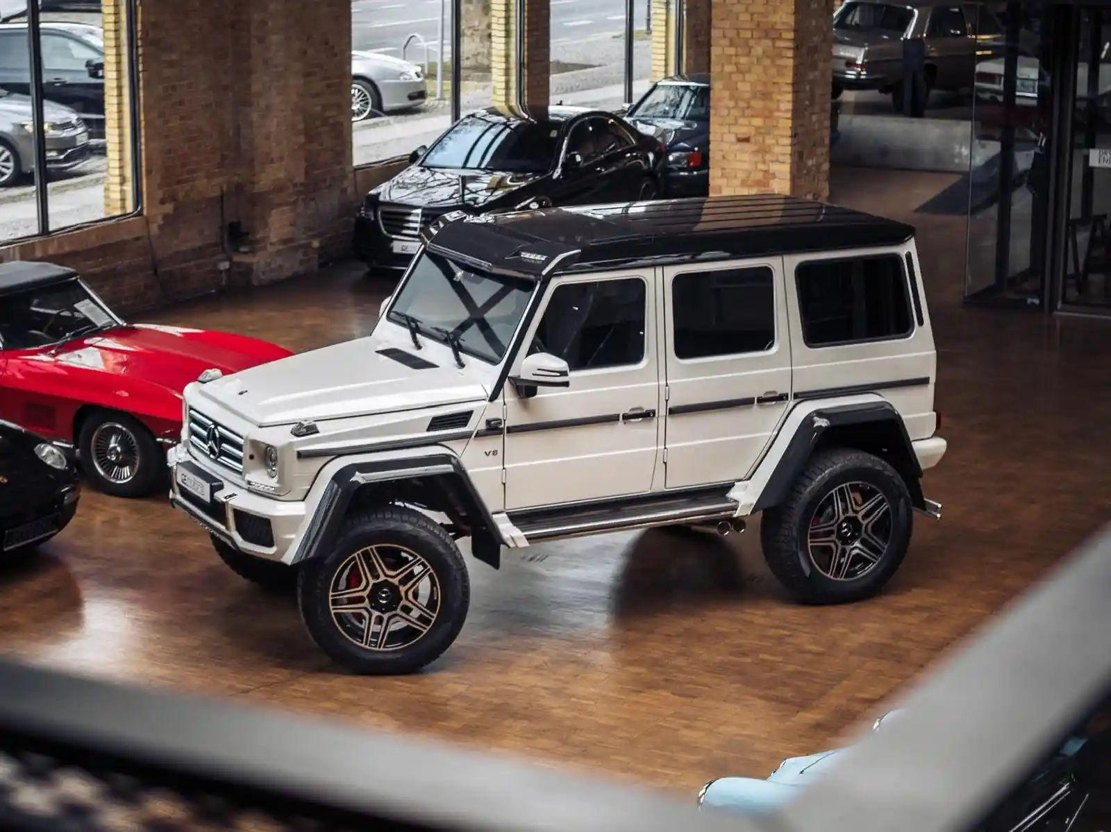 Mercedes-Benz G 500