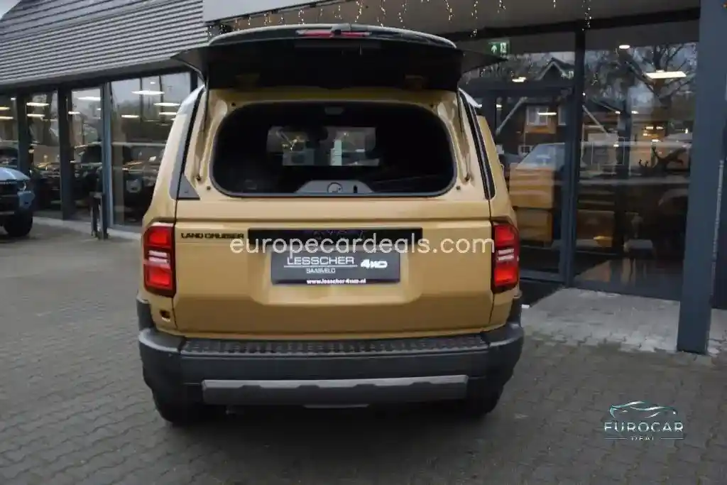 Toyota Land Cruiser