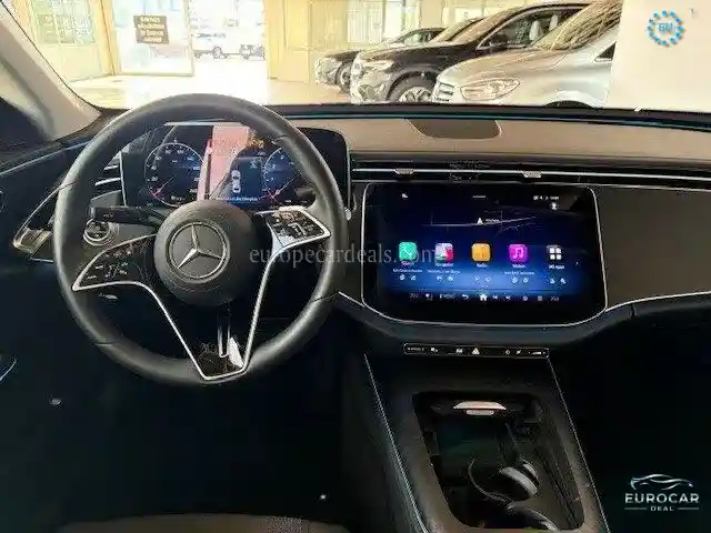 Mercedes-Benz E 200