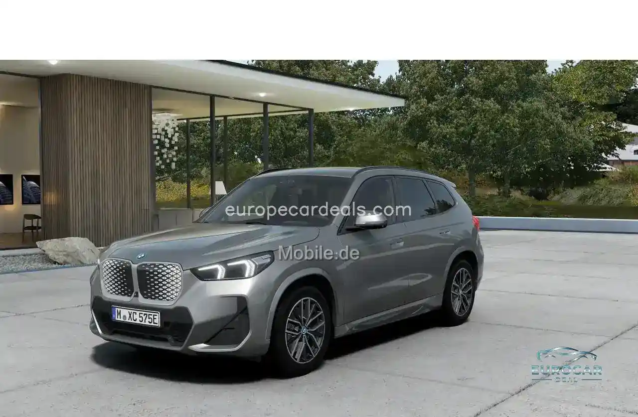BMW iX1