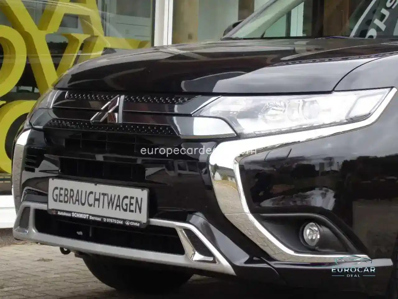 Mitsubishi Plug-in Hybrid Outlander