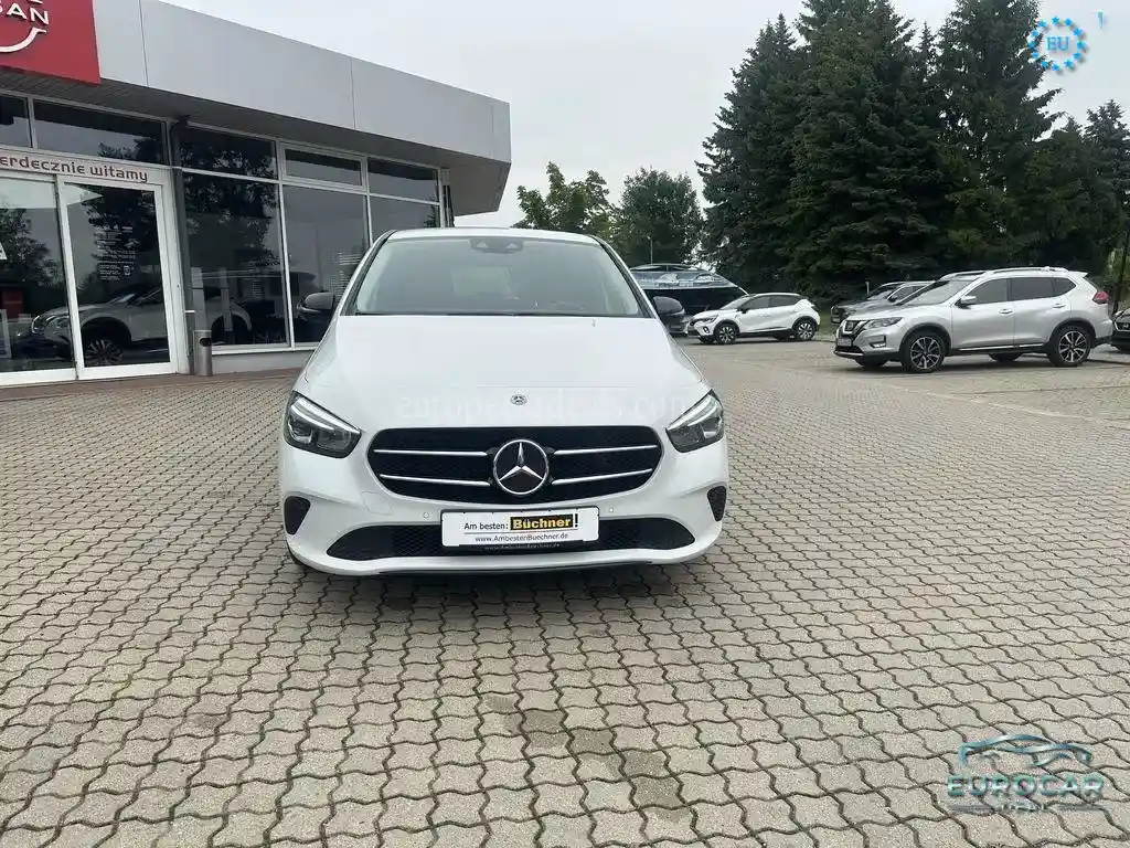 Mercedes-Benz B 200