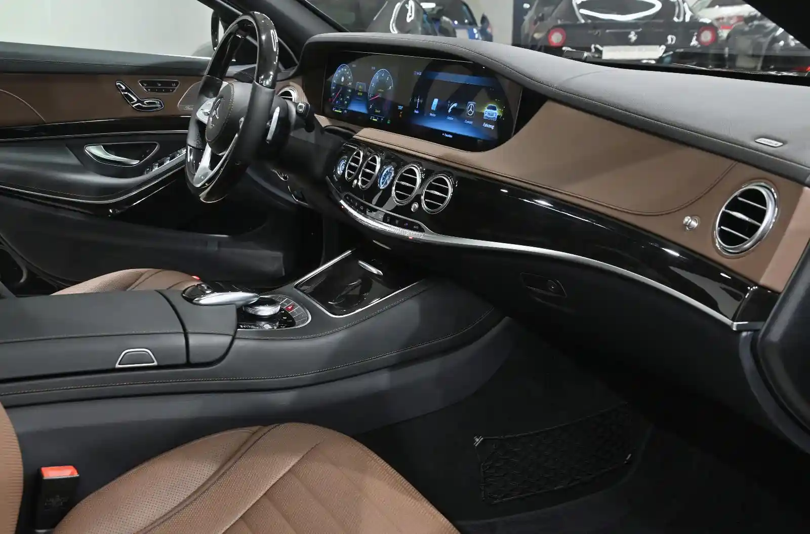 Mercedes-Benz S 560