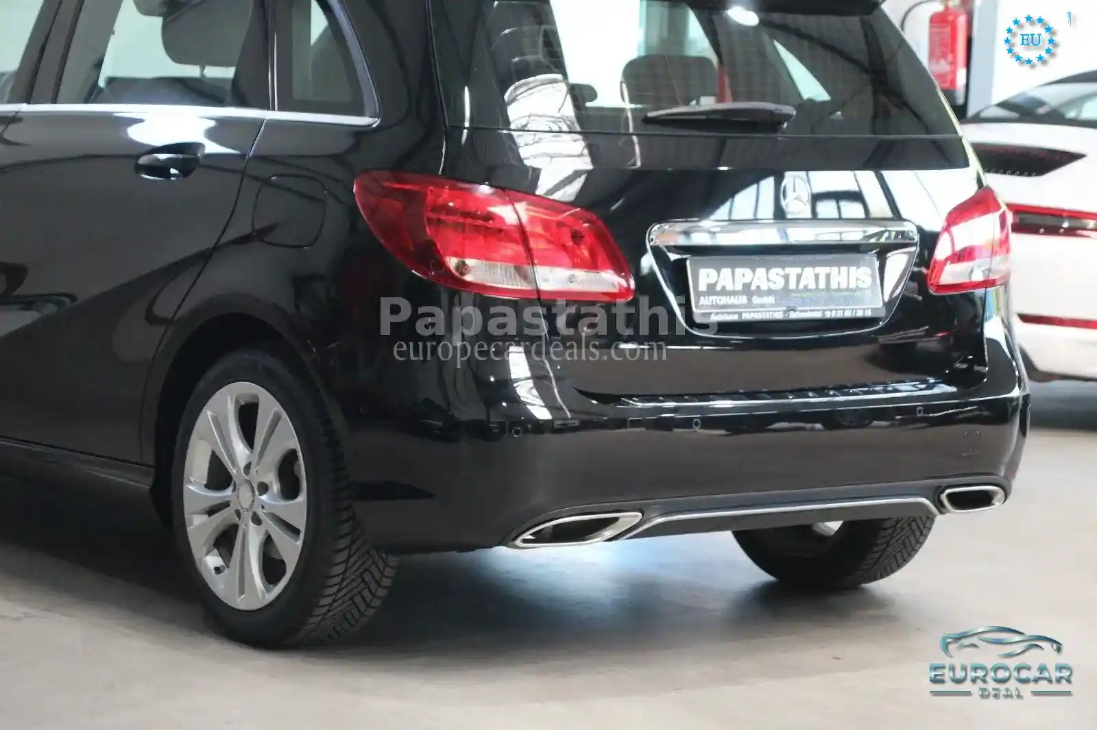 Mercedes-Benz B 180