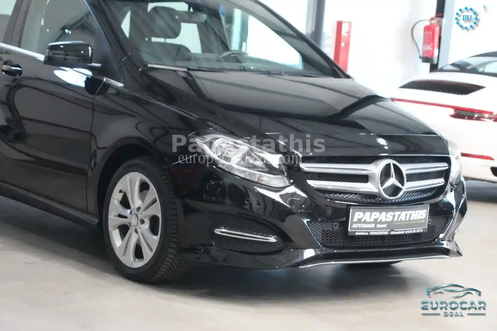 Mercedes-Benz B 180