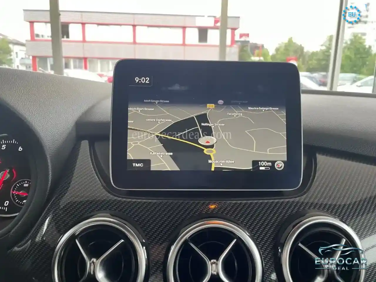 Mercedes-Benz B 180
