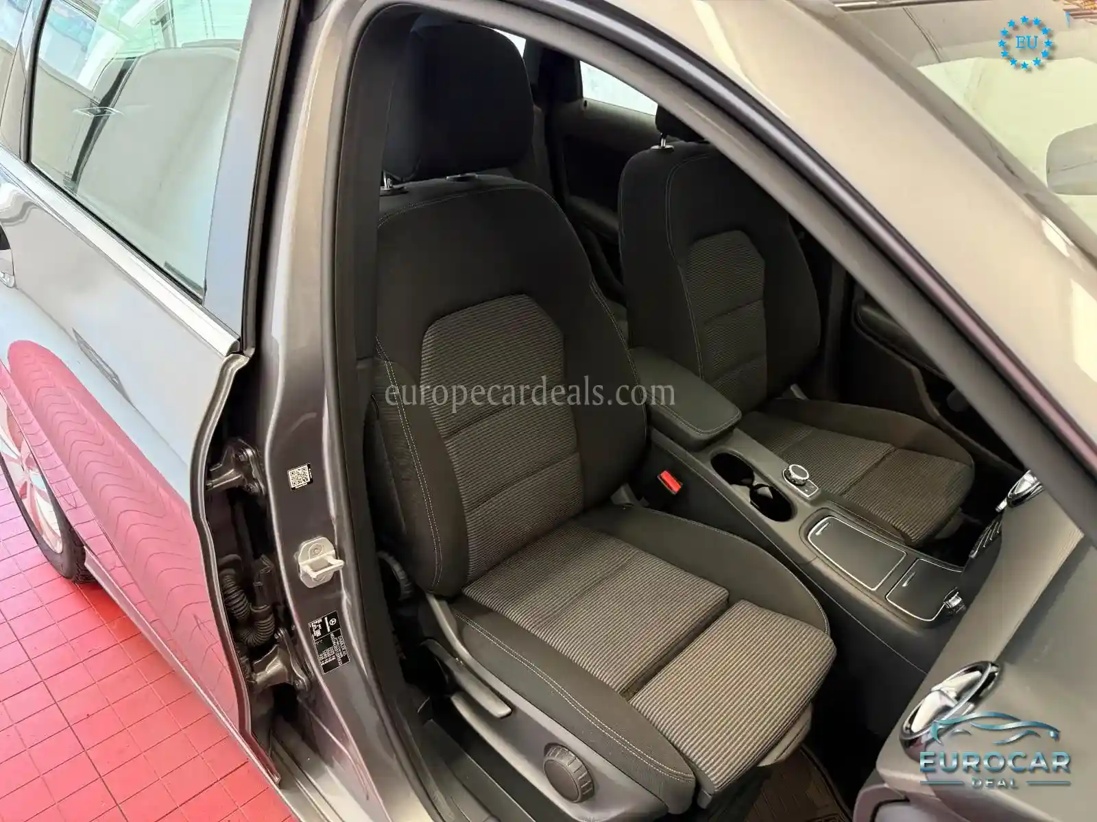 Mercedes-Benz B 220