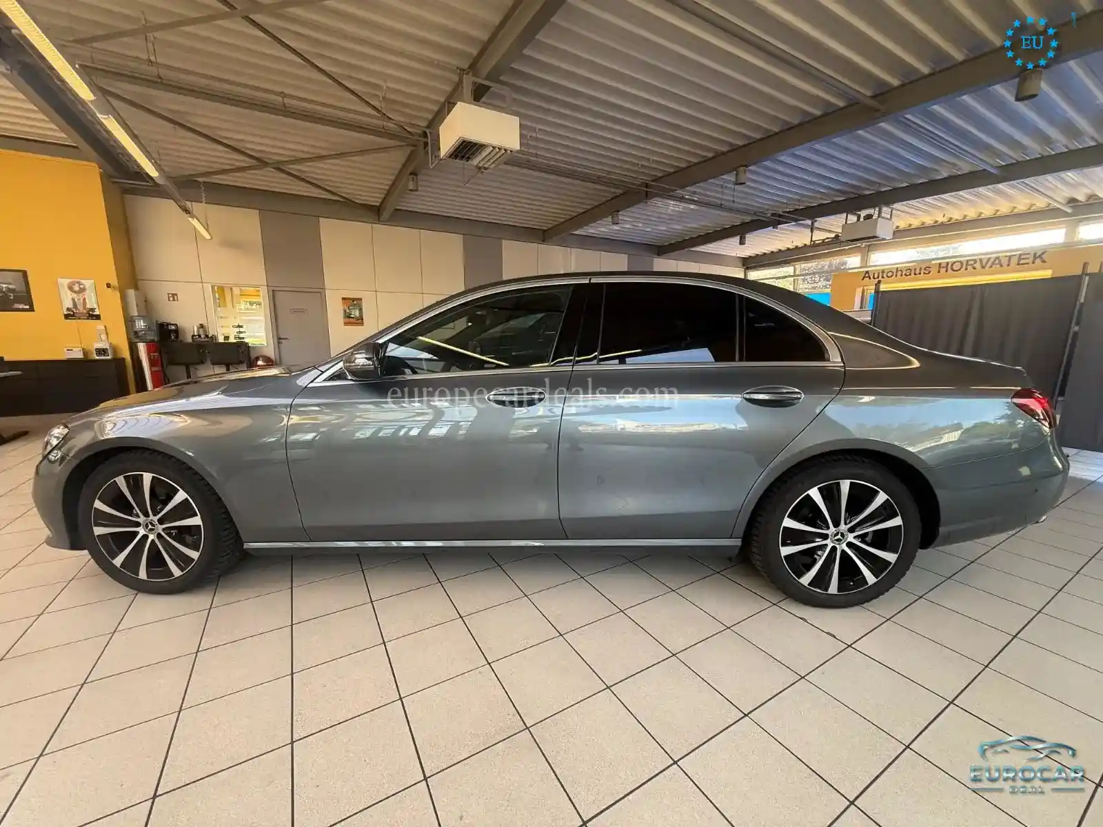 Mercedes-Benz E 220