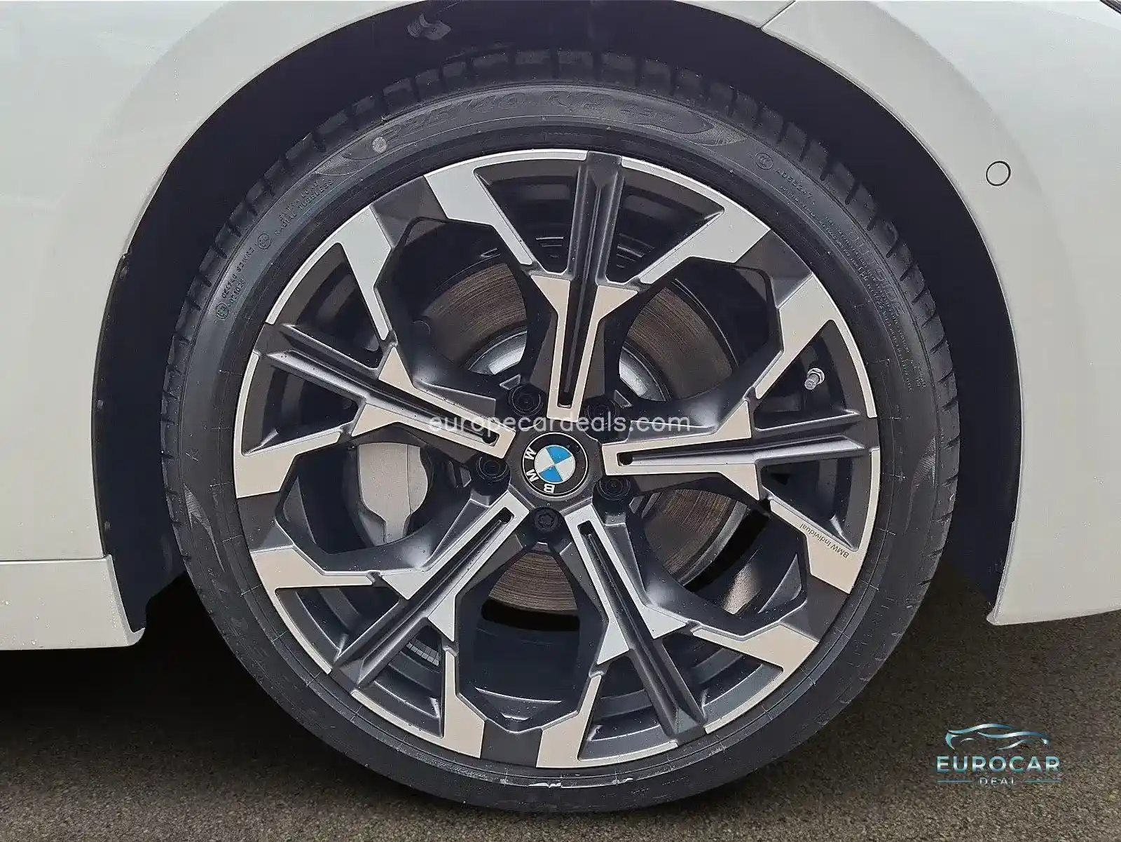 BMW 230