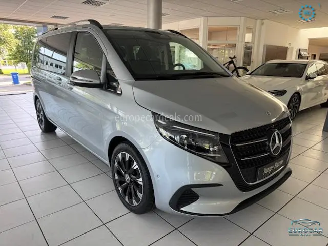 Mercedes-Benz V 220